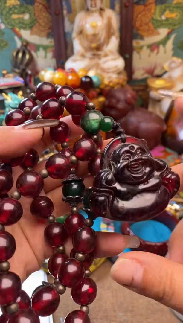 未镶嵌颈饰血珀好物推荐好物推荐