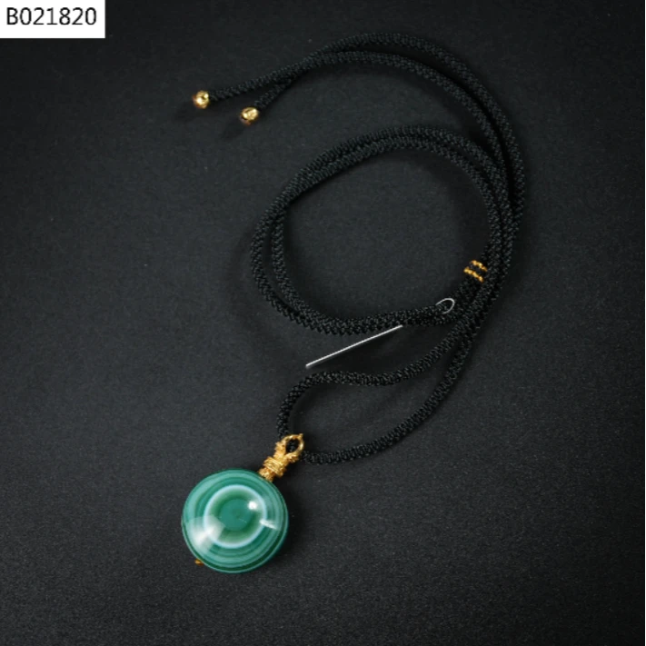 【老掌柜】绿色智慧羊板眼项链 B021820