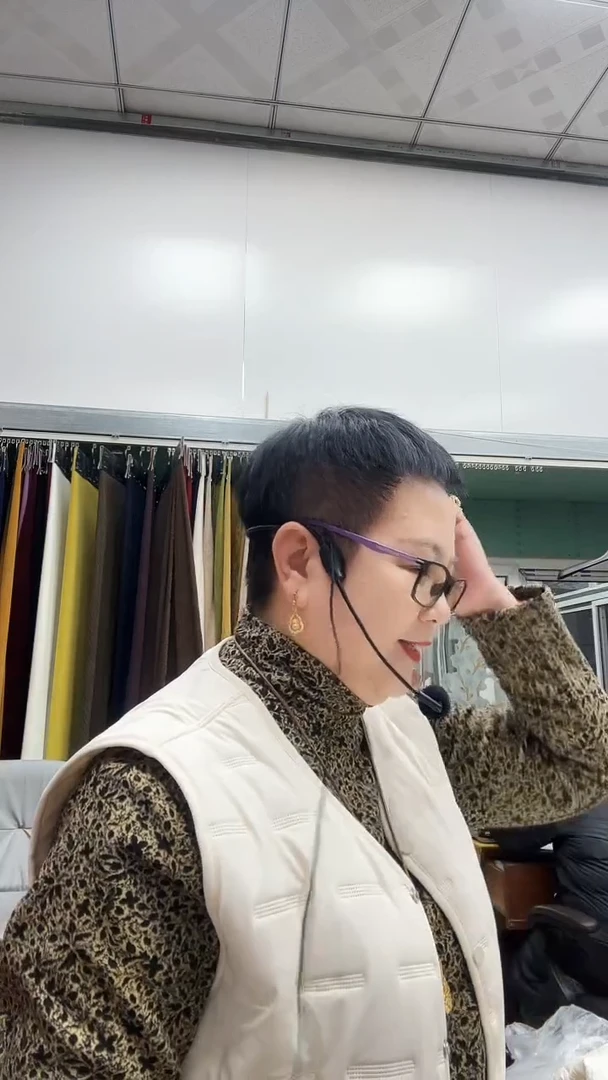 泊****市絮片小白1.9布头送一个非本店商品