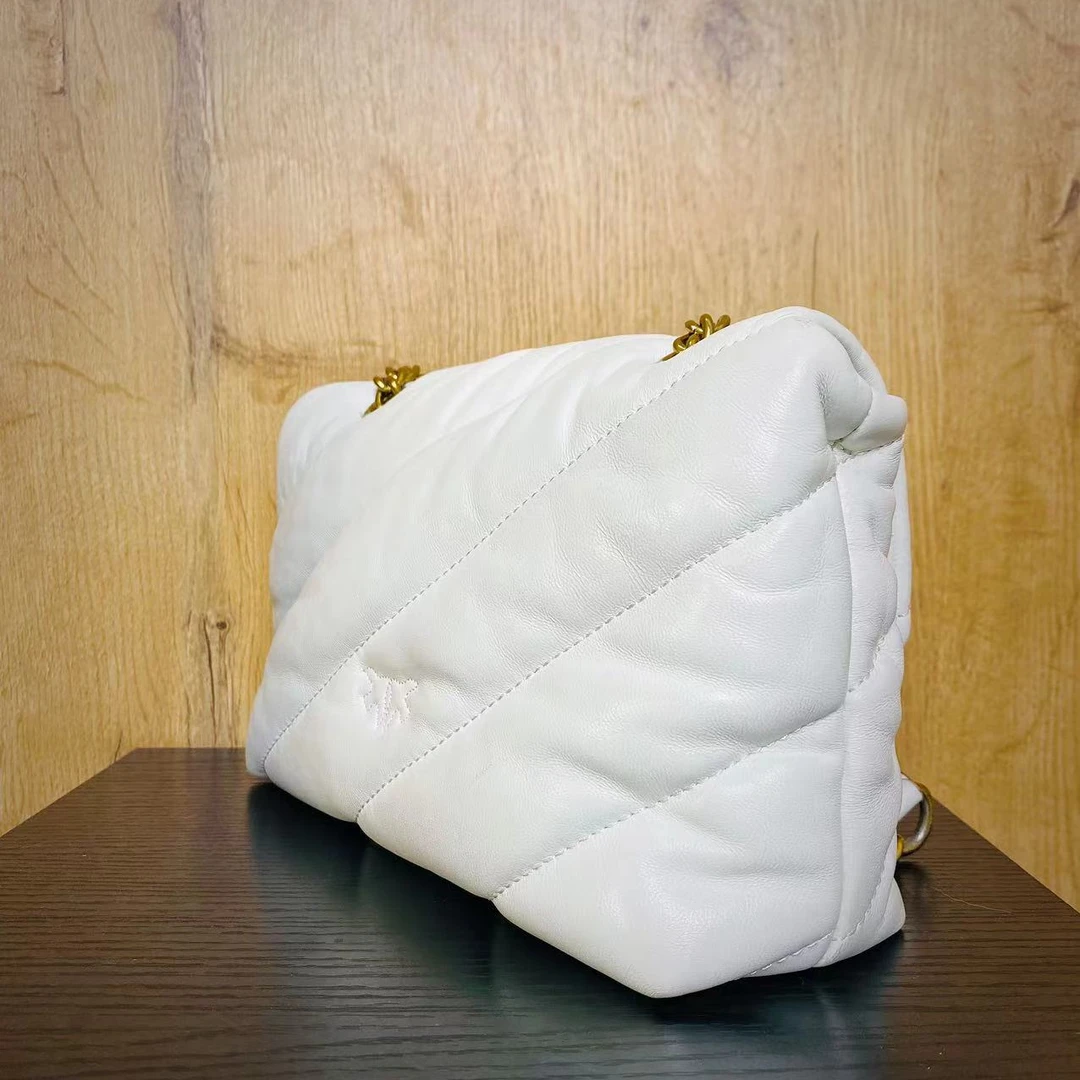 女士包包单肩斜挎包背包时尚休闲百搭轻奢小众斜跨包小方包