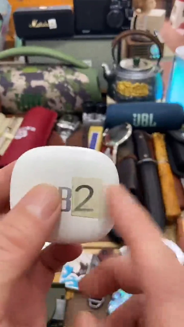 瓷片闪购商品  如图所示