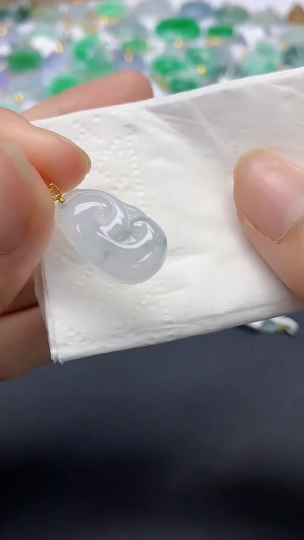 翡翠未镶嵌颈饰天然缅甸a货翡翠