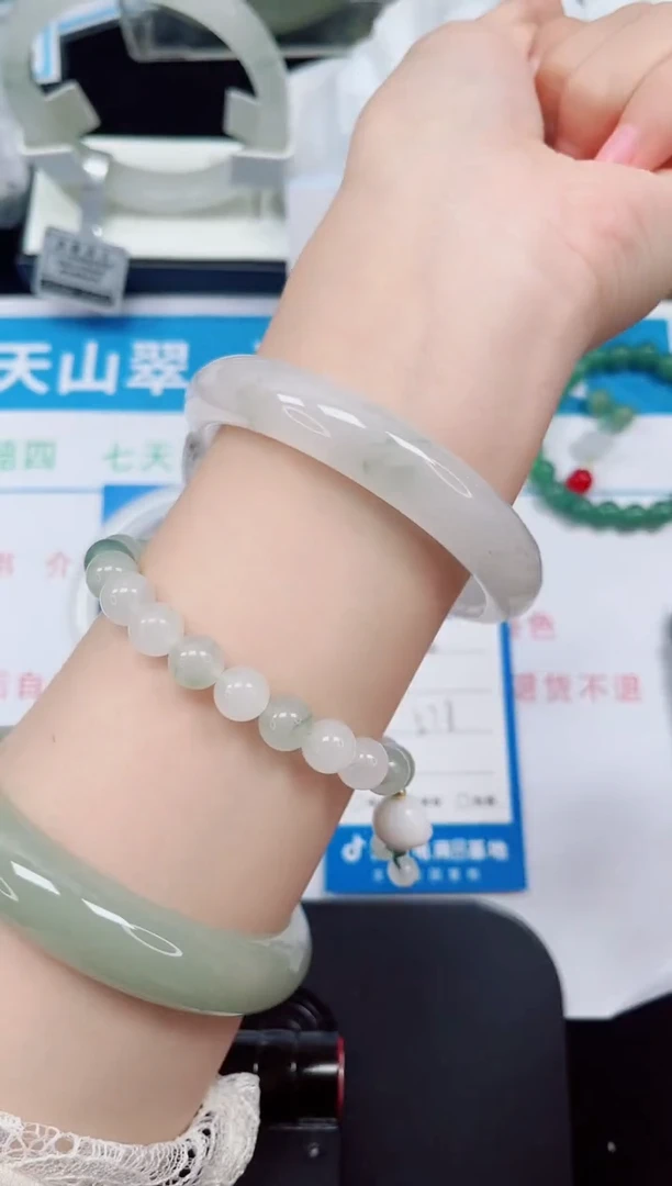 未镶嵌手镯石英质玉186-57/58