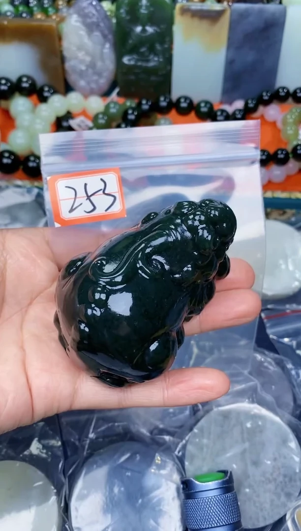 颈饰未镶嵌和田玉和田玉