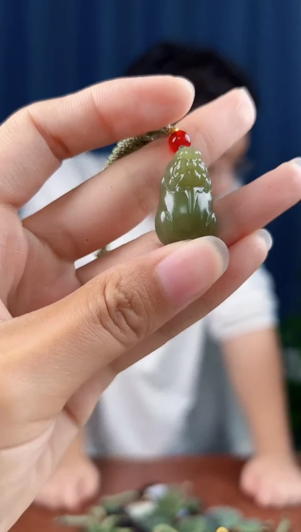 未镶嵌和田玉挂件拍一发一，多样性发货