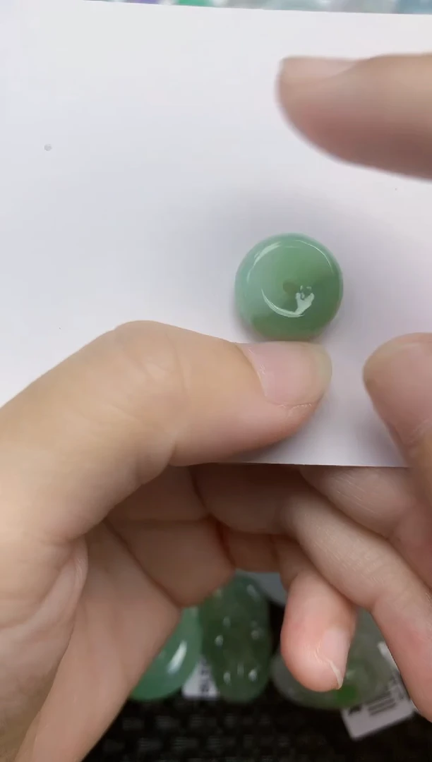 翡翠未镶嵌颈饰天然A货翡翠