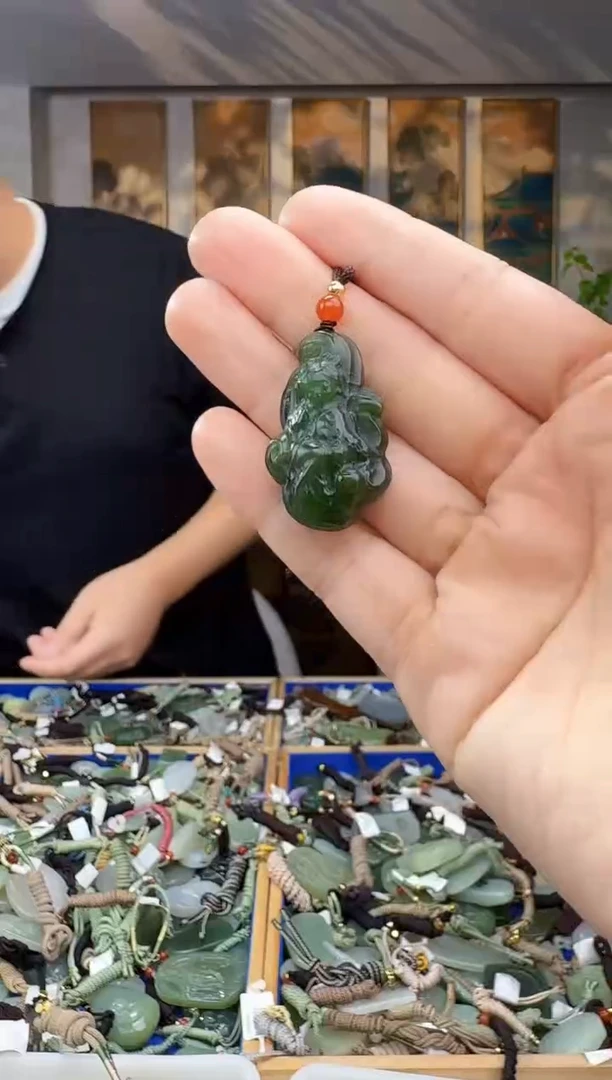 未镶嵌和田玉挂件拍一发一