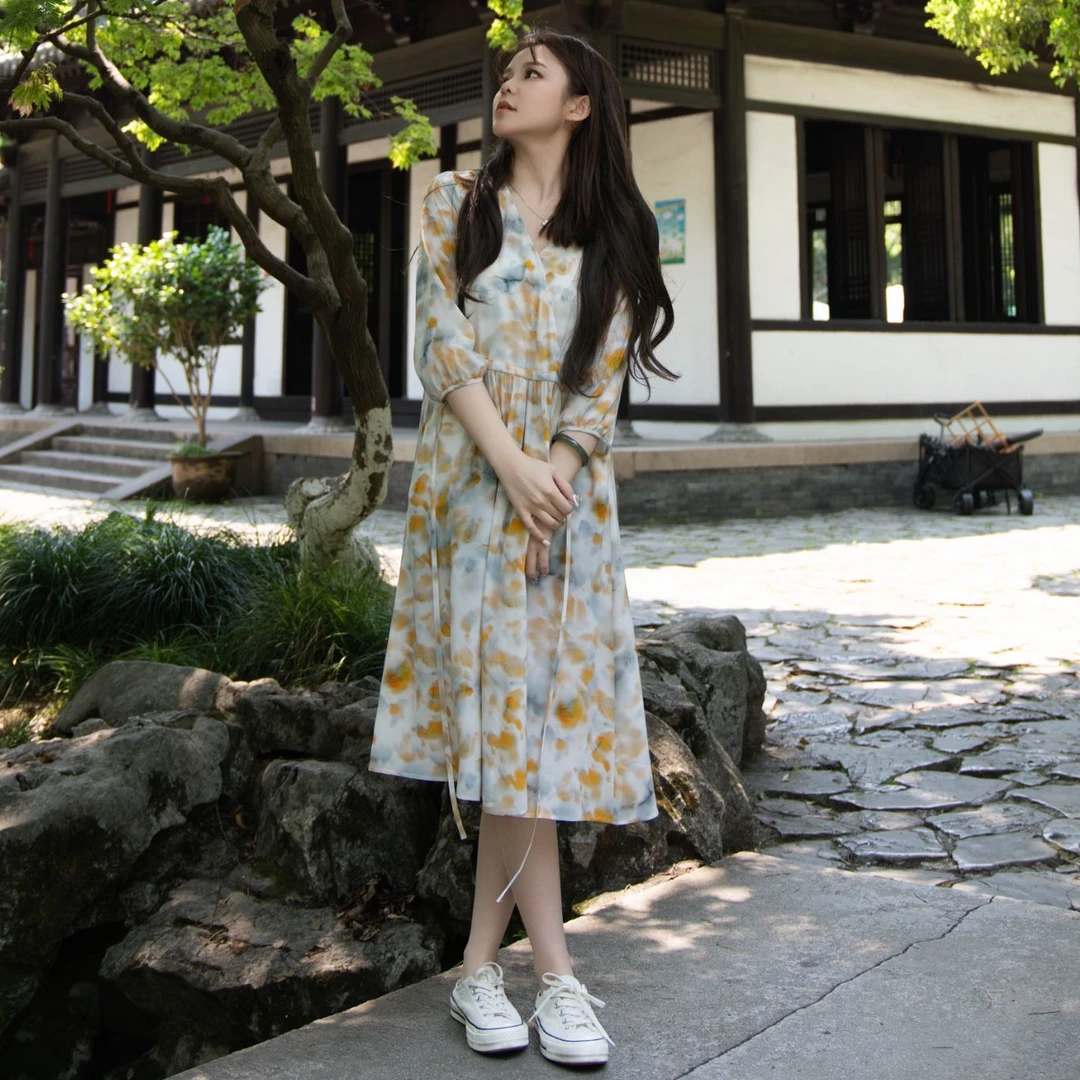 16姆米双绉甜美V领扎染风系绳连衣裙小清新夏季七分袖复古韩版