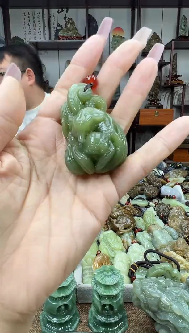 未镶嵌和田玉把件1