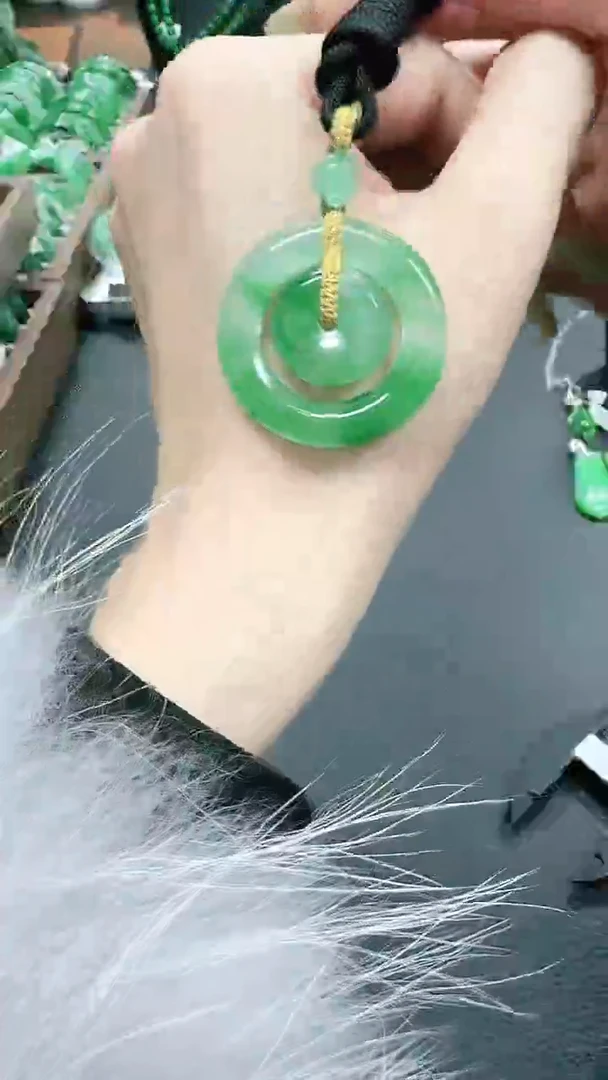 未镶嵌1石英质玉（非洲翠）/8118