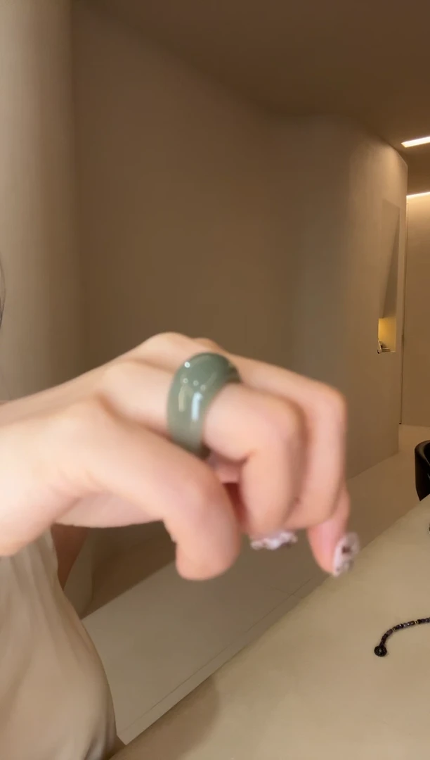 未镶嵌戒指和田玉15码且末蓝馒头