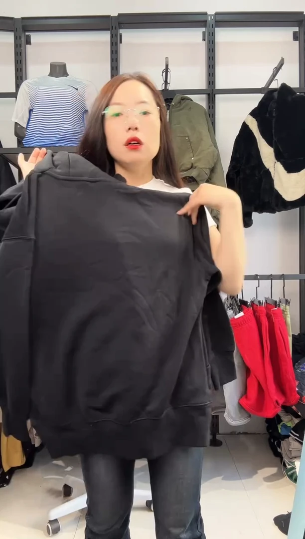 2157   编码  瑕疵直播间过款为准 尺码160