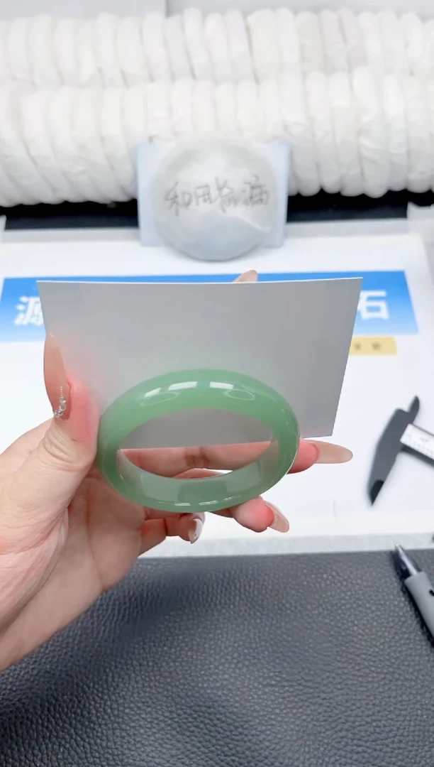 和田玉手镯未镶嵌109-粉青54.1