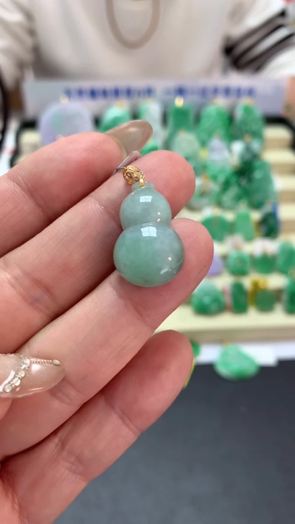 【闪购商品】翡翠吊坠(不含链)18K金镶嵌挂件