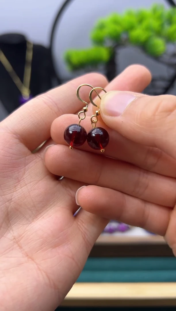 【闪购商品】血珀耳饰14K金镶嵌E29