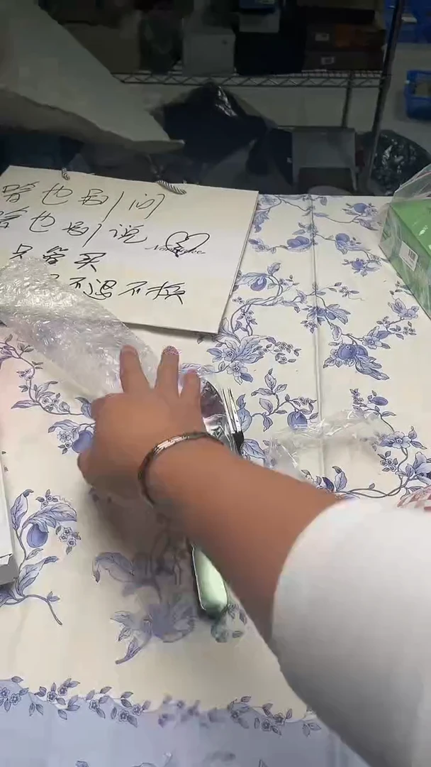 瓷片如图所示如图所示