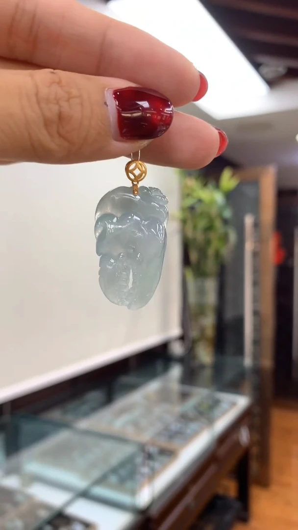 颈饰18K金镶嵌翡翠钳子