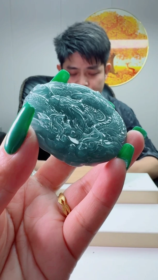 翡翠未镶嵌颈饰多样性随机发其一
