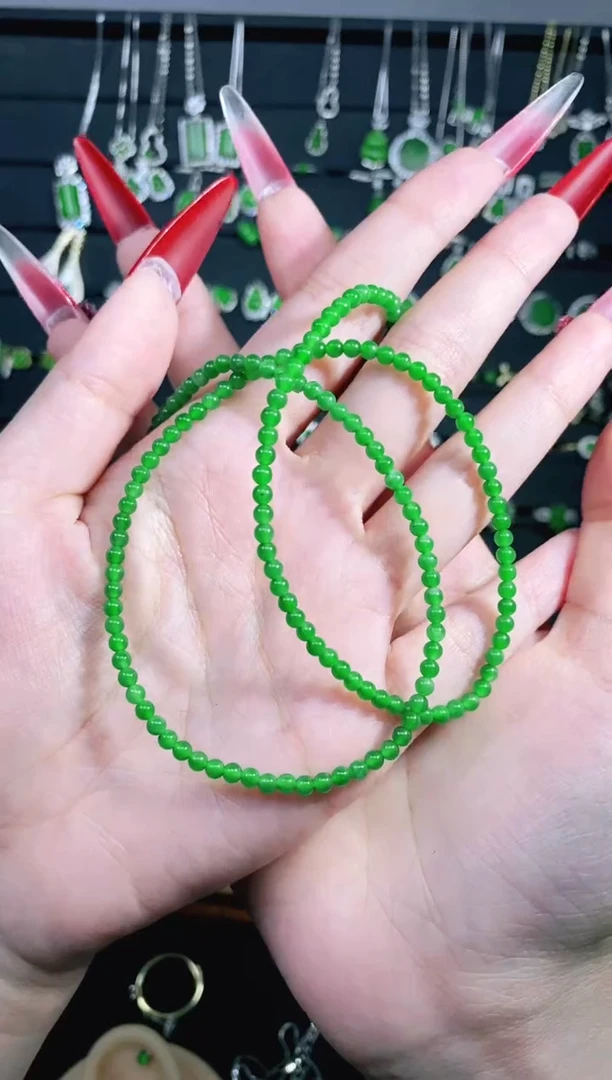 翡翠银S925镶嵌颈饰烟*气多样性