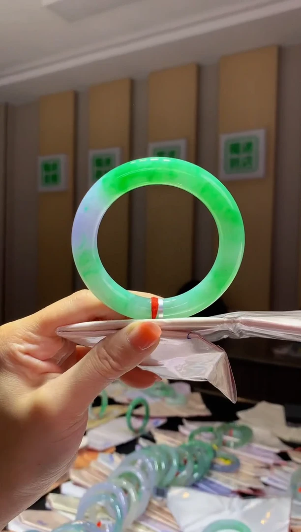 未镶嵌手镯翡翠- C110圈口 54全款17万 定金2万