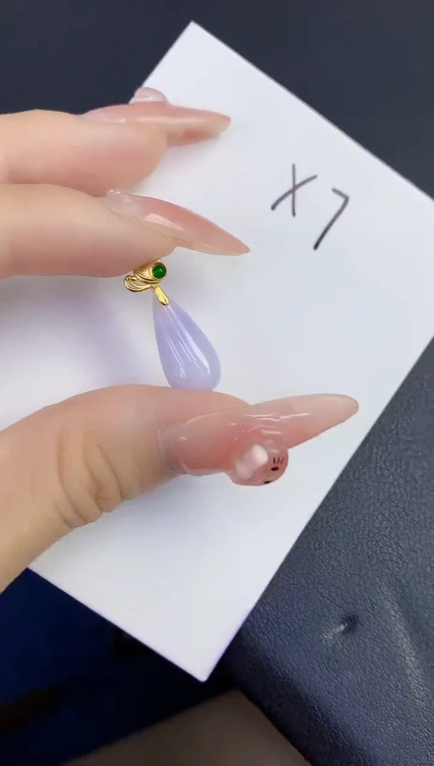 颈饰未镶嵌翡翠缅甸天然翡翠A货