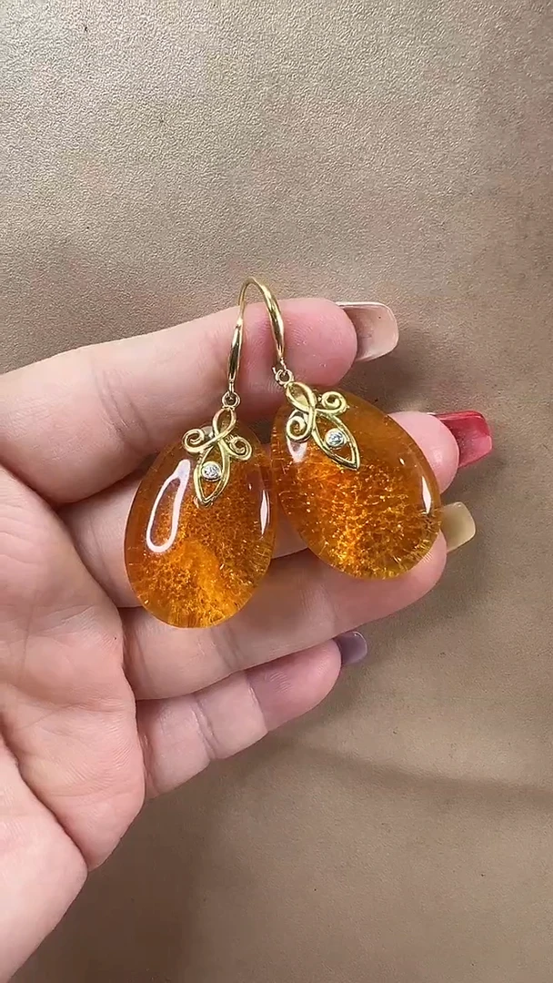 未镶嵌颈饰琥珀耳环