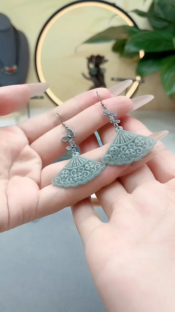 银S925镶嵌翡翠耳饰00翡翠扇子