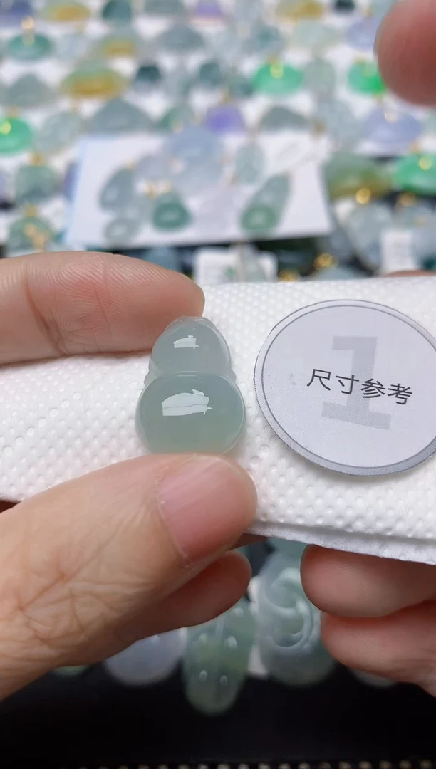 翡翠未镶嵌颈饰春***机天然缅甸A货翡翠