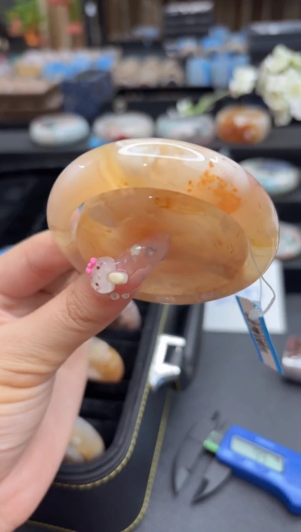 未镶嵌手镯石英质玉262(57圈赠送镯心)