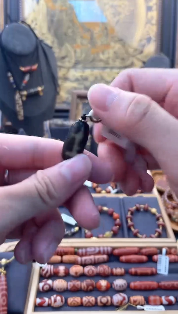 未镶嵌颈饰玛瑙/玉髓（覆膜）美泓牙黄观观水莲花单珠