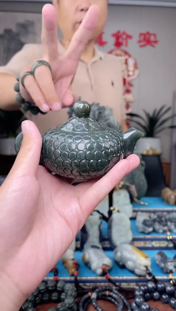 和田玉未镶嵌挂件多样性发 拍一发一