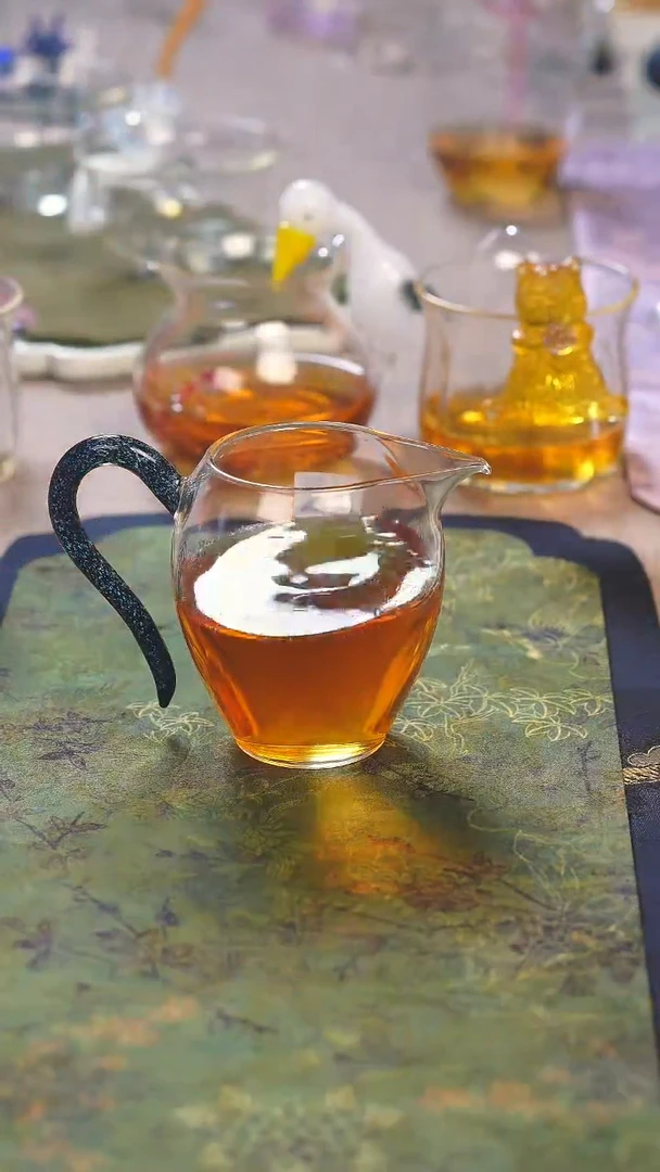 晶焱宝蓝金公道杯金标