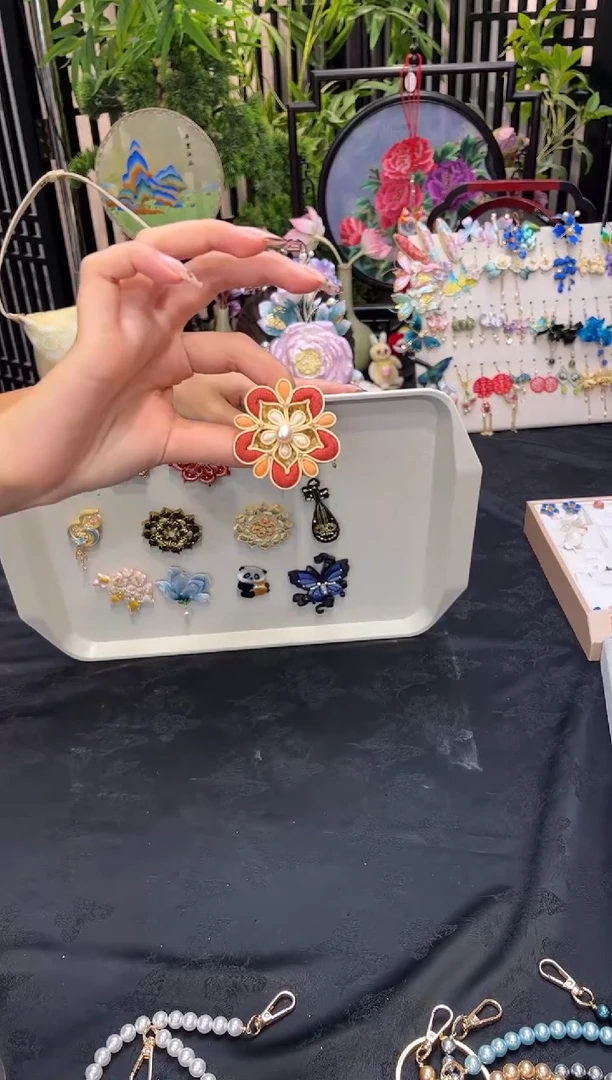 织绣沐**槿非遗苏绣手工饰品