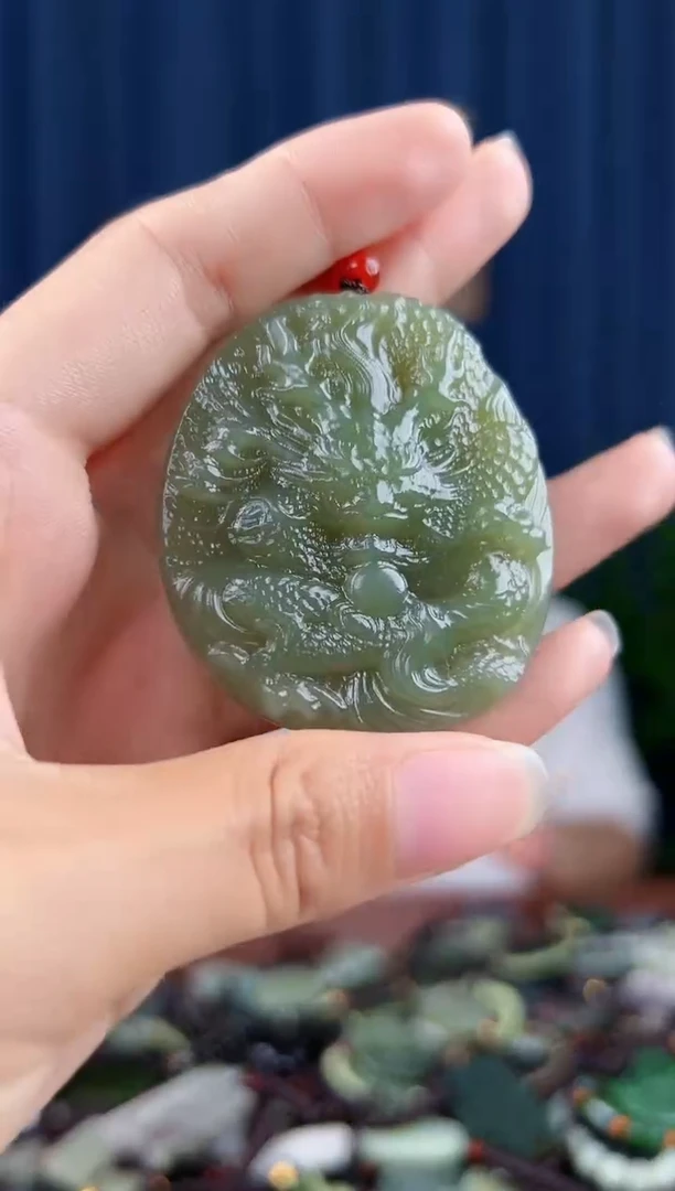 未镶嵌和田玉挂件拍一发一，多样性发货