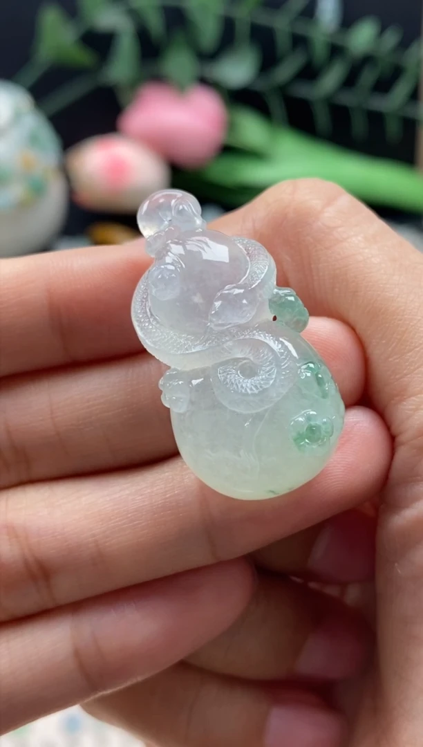 【闪购商品】翡翠颈饰未镶嵌翡翠飘花葫芦