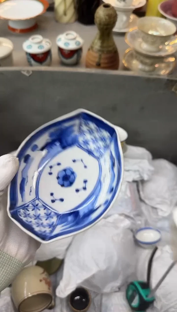 摆件顾****员瓷器瓷器瓷器瓷器