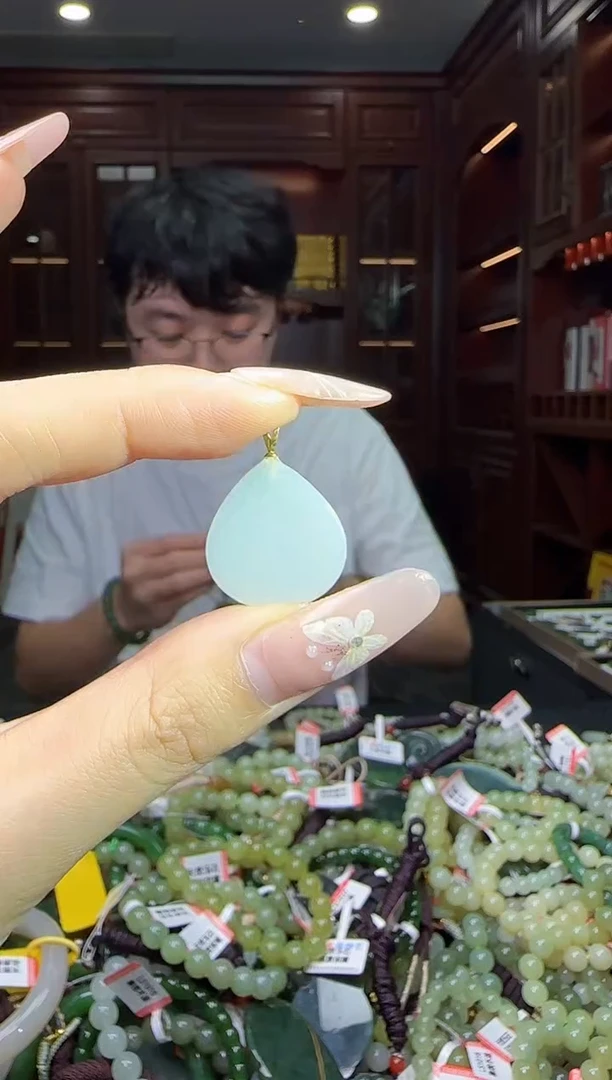 颈饰未镶嵌和田玉和田玉