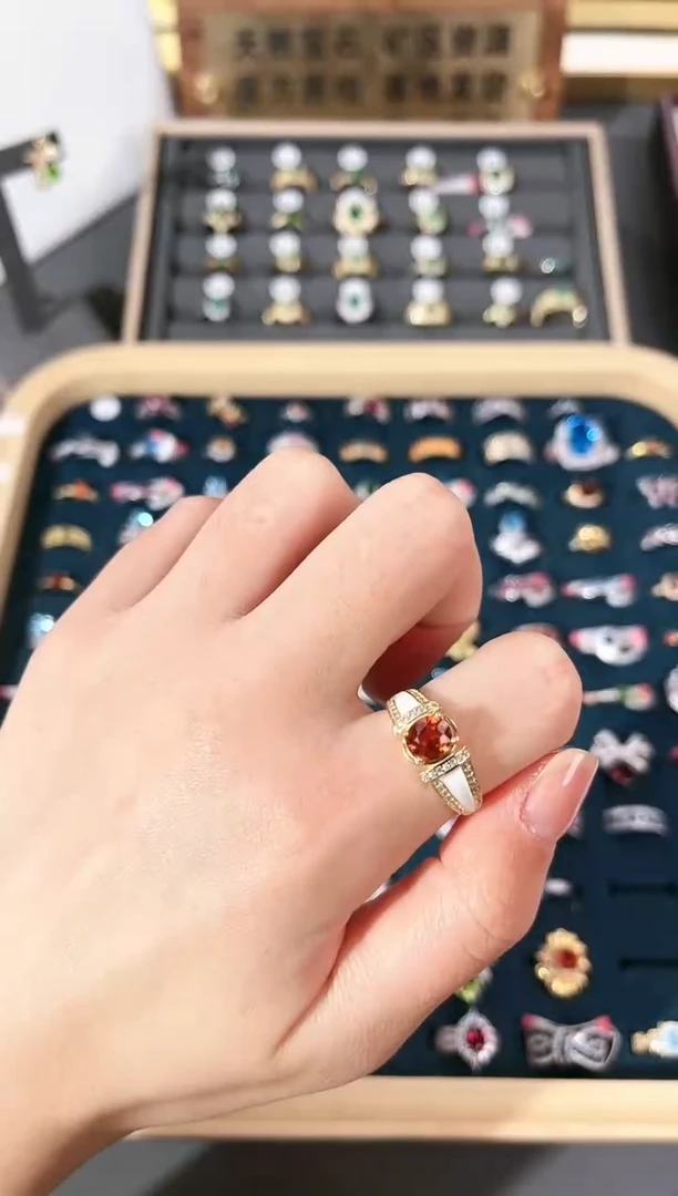 【闪购商品】石榴石戒指银S925镶嵌w050