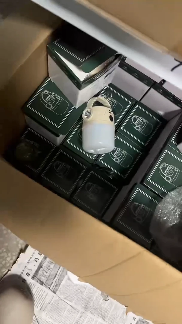 【露营球泡灯】带数显-可当手电筒多功能露营灯