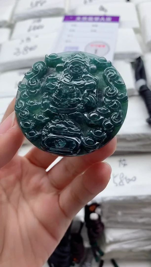 颈饰未镶嵌翡翠8