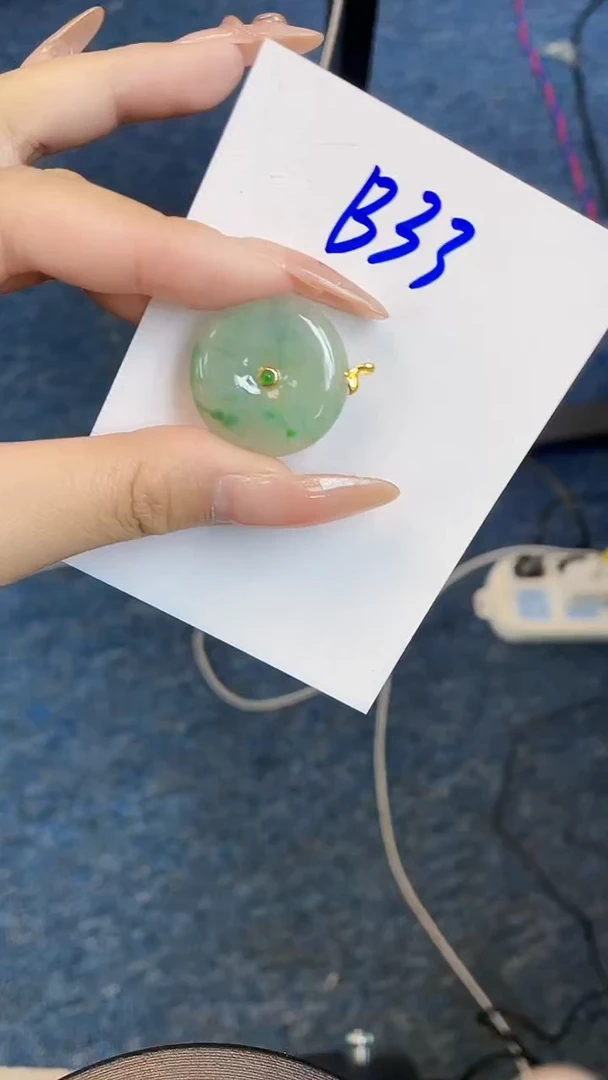 【闪购商品】翡翠颈饰18K金镶嵌00000000