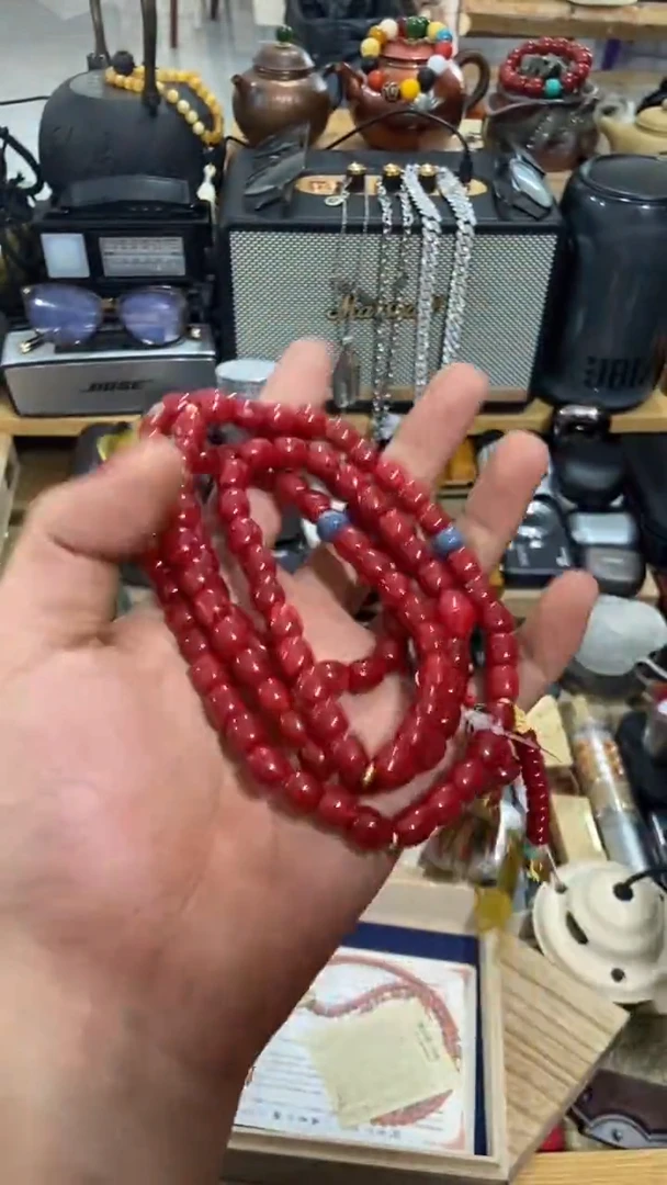 瓷片闪购商品  如图所示