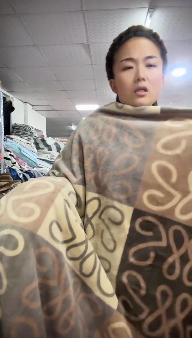 法兰绒罗伊微毛毯2.3*2