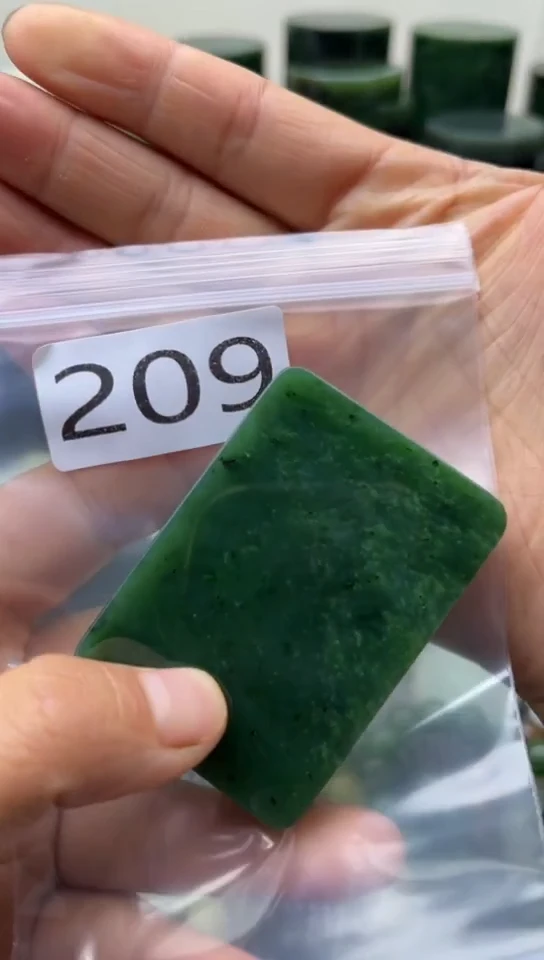 未镶嵌和田玉珠宝半成品牌子