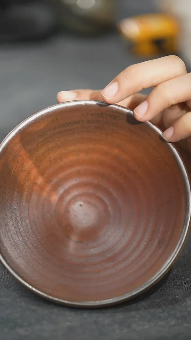 浪鬼家的日用陶碗