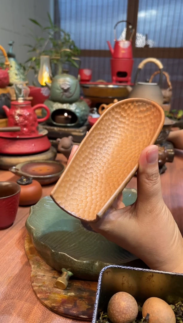 壶3702740206332543315