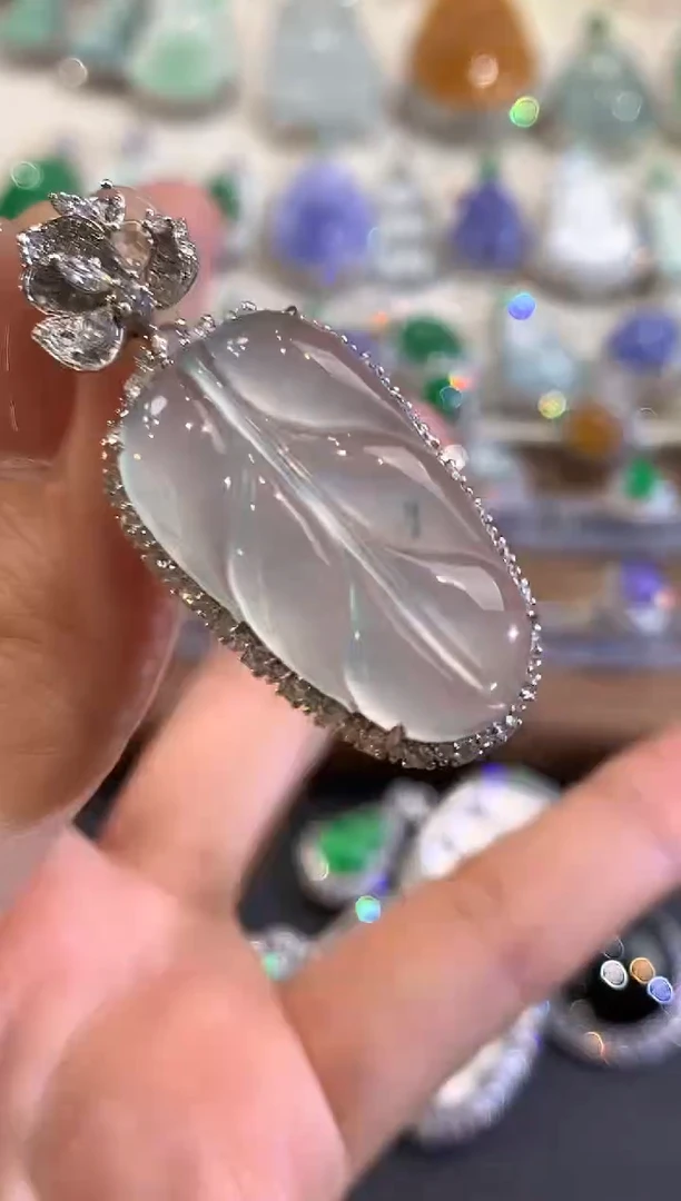 吊坠(不含链)18K金镶嵌翡翠a71