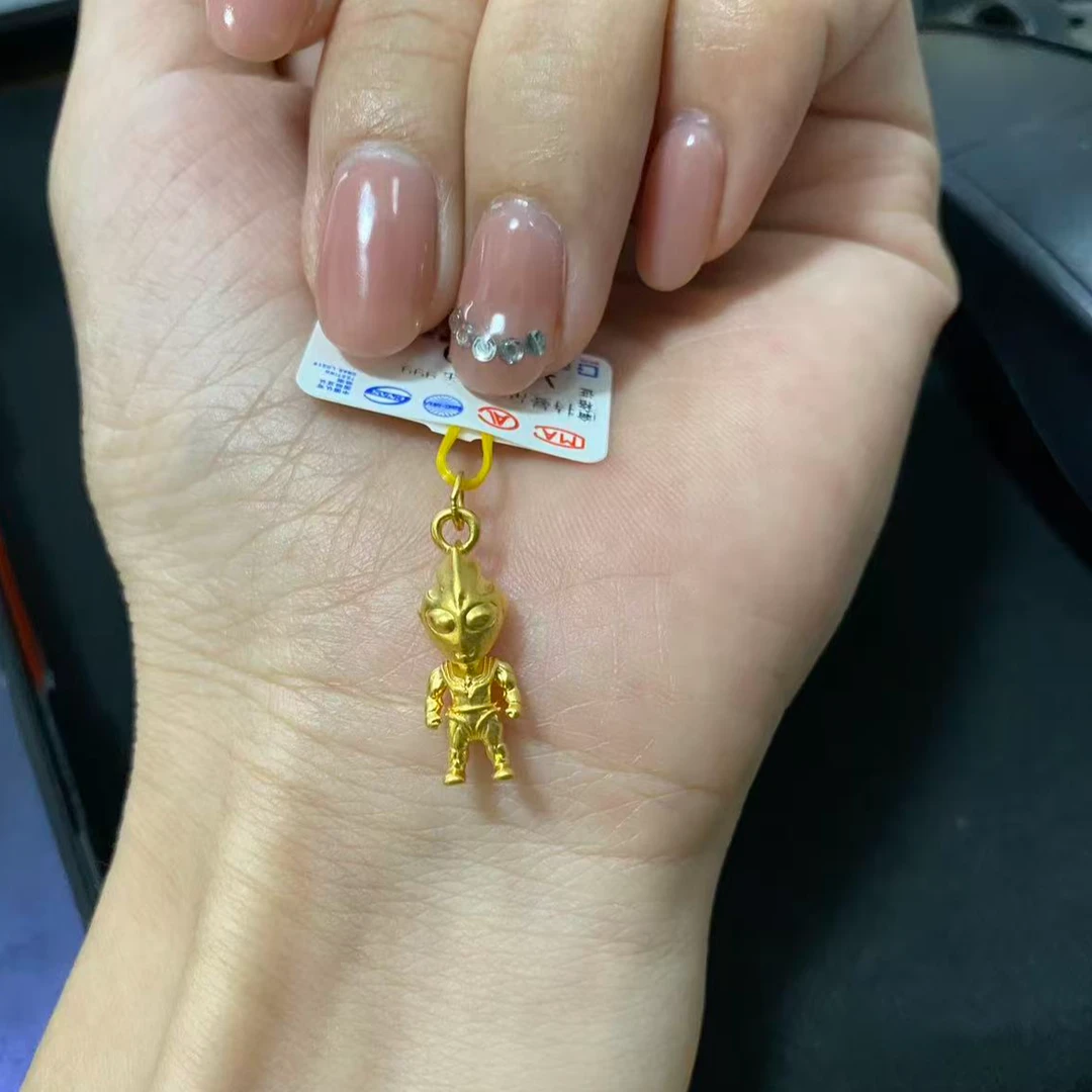奥特曼吊坠足金999