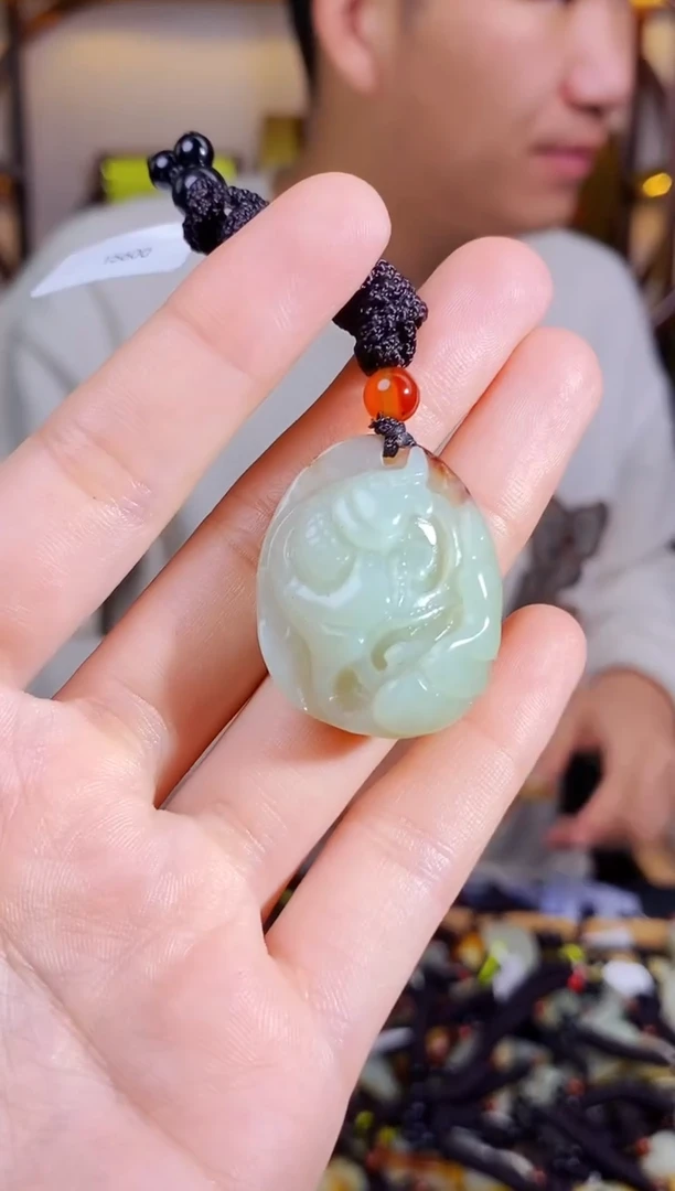 【闪购商品】和田玉颈饰未镶嵌1