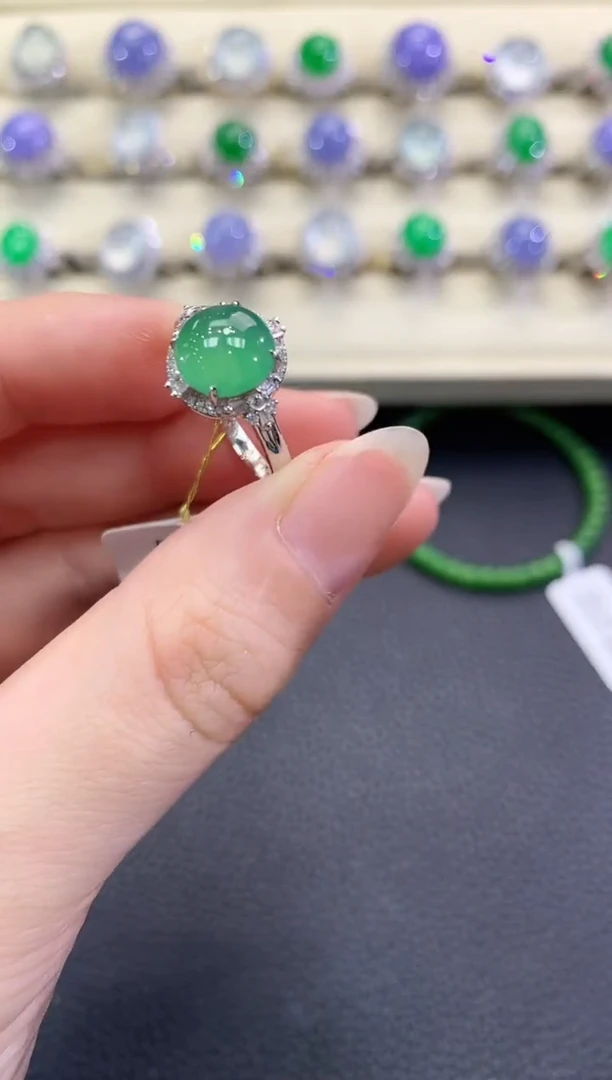 翡翠戒指18K金镶嵌春日珠宝 C10